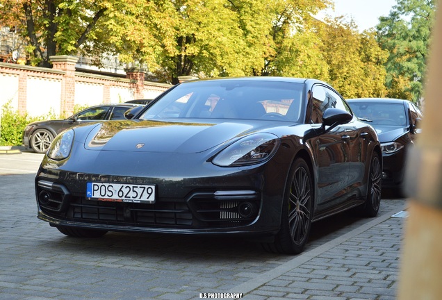 Porsche 971 Panamera Turbo S E-Hybrid