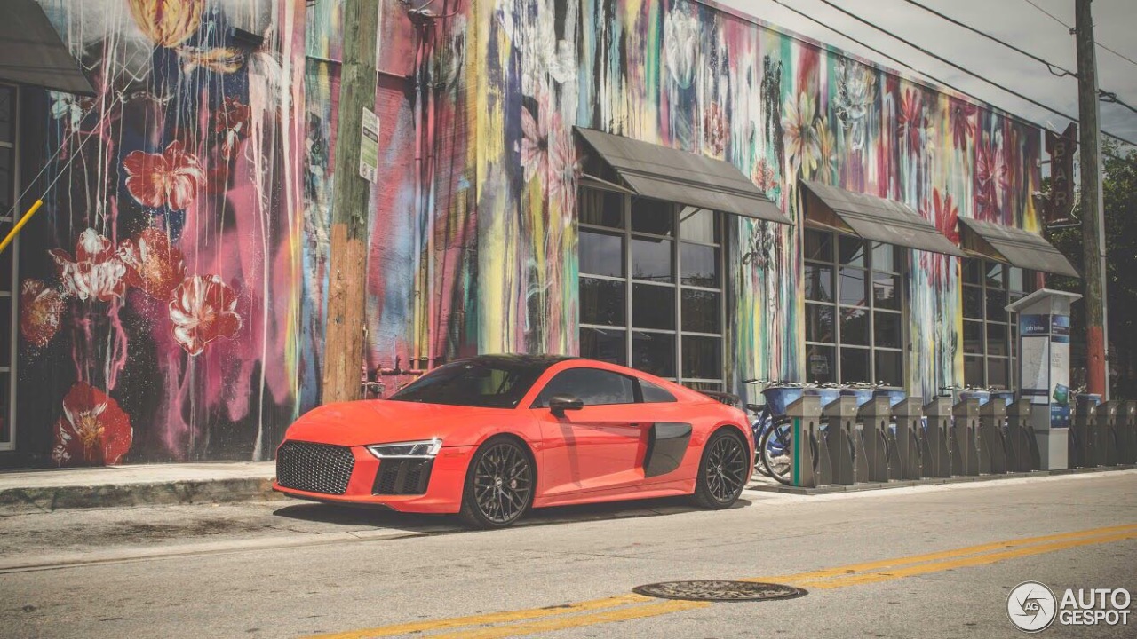 Audi R8 V10 Plus 2015