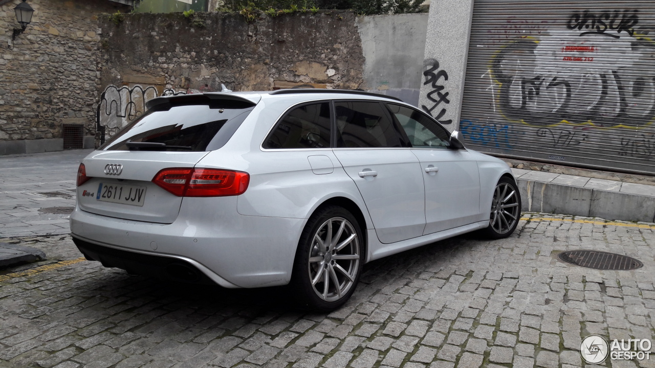 Audi RS4 Avant B8