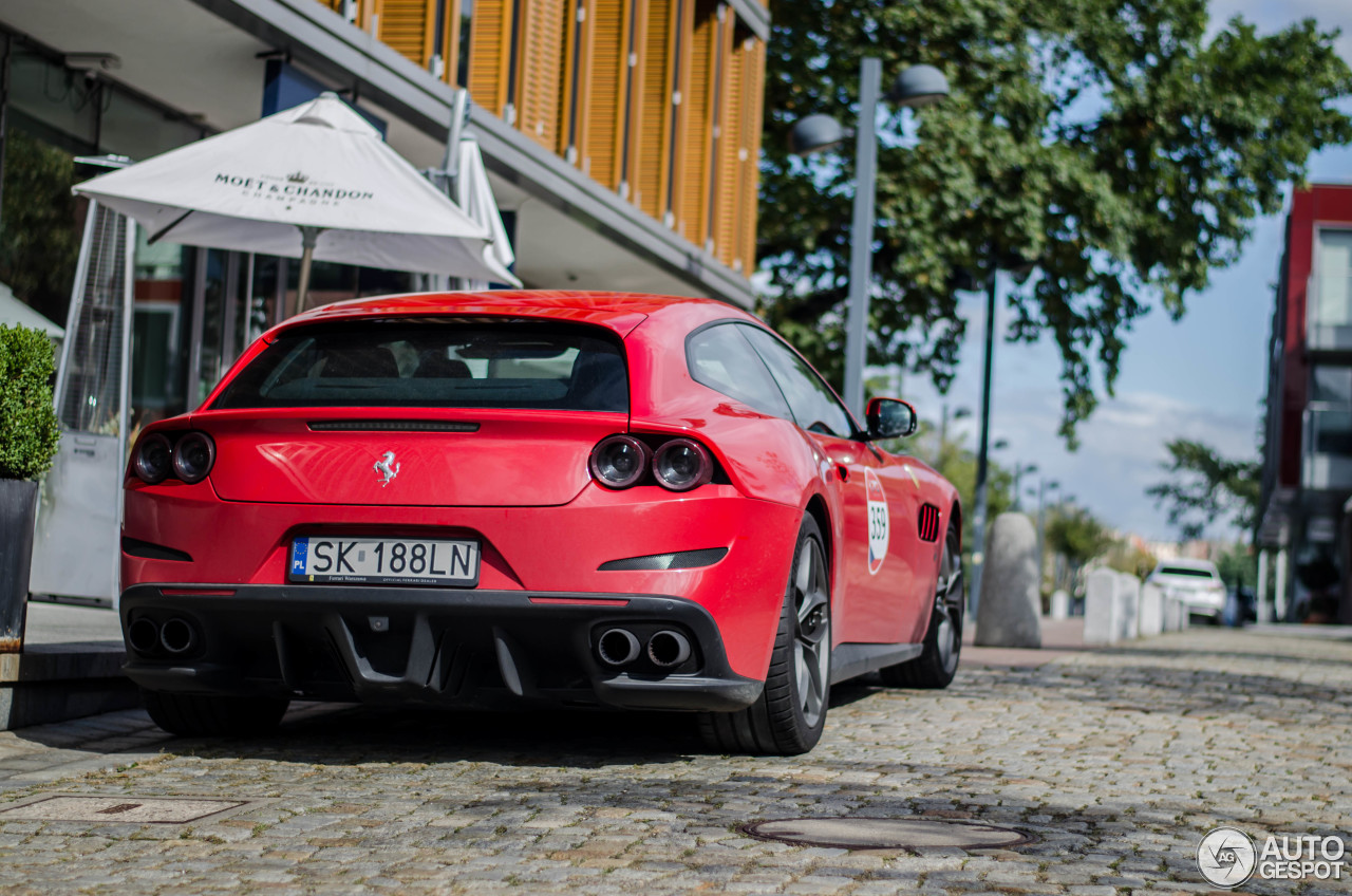 Ferrari GTC4Lusso T