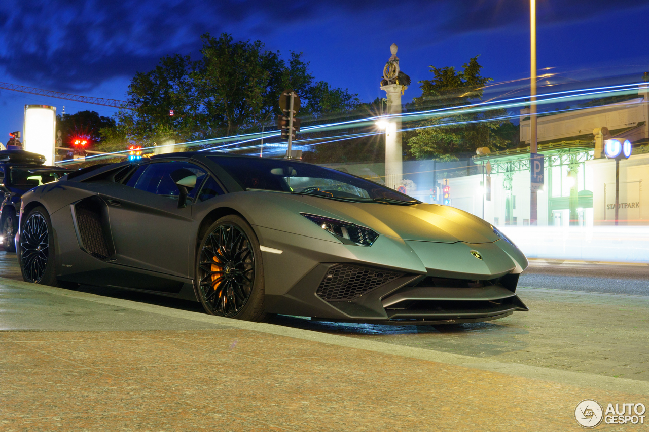 Lamborghini Aventador LP750-4 SuperVeloce Roadster