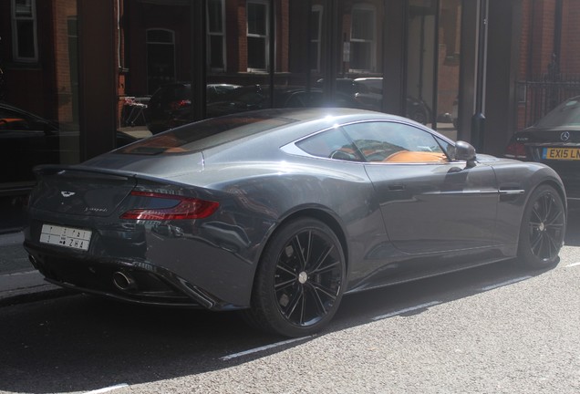 Aston Martin Vanquish 2013