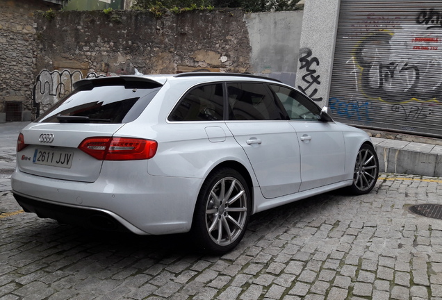 Audi RS4 Avant B8