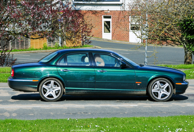 Jaguar XJR