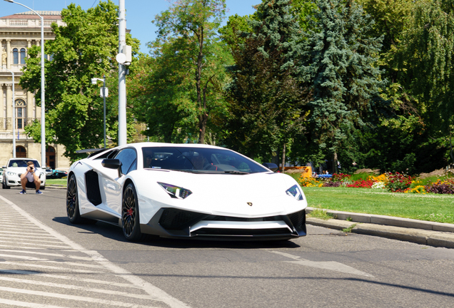 Lamborghini Aventador LP750-4 SuperVeloce