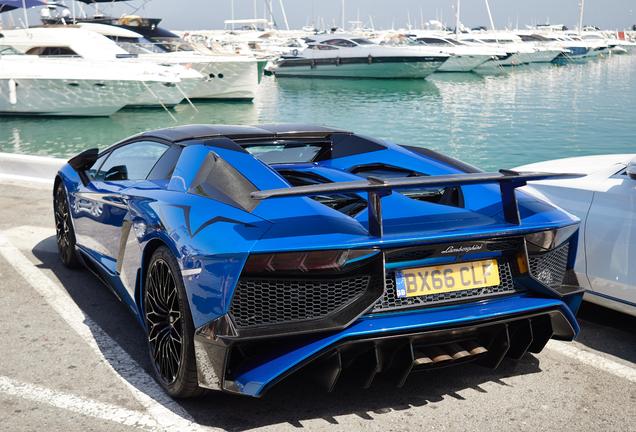 Lamborghini Aventador LP750-4 SuperVeloce Roadster