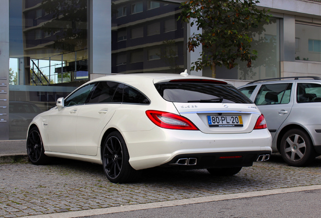 Mercedes-Benz CLS 63 AMG X218 Shooting Brake