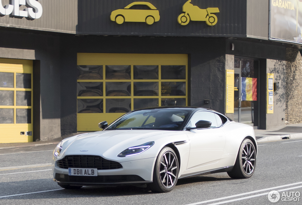 Aston Martin DB11 V8