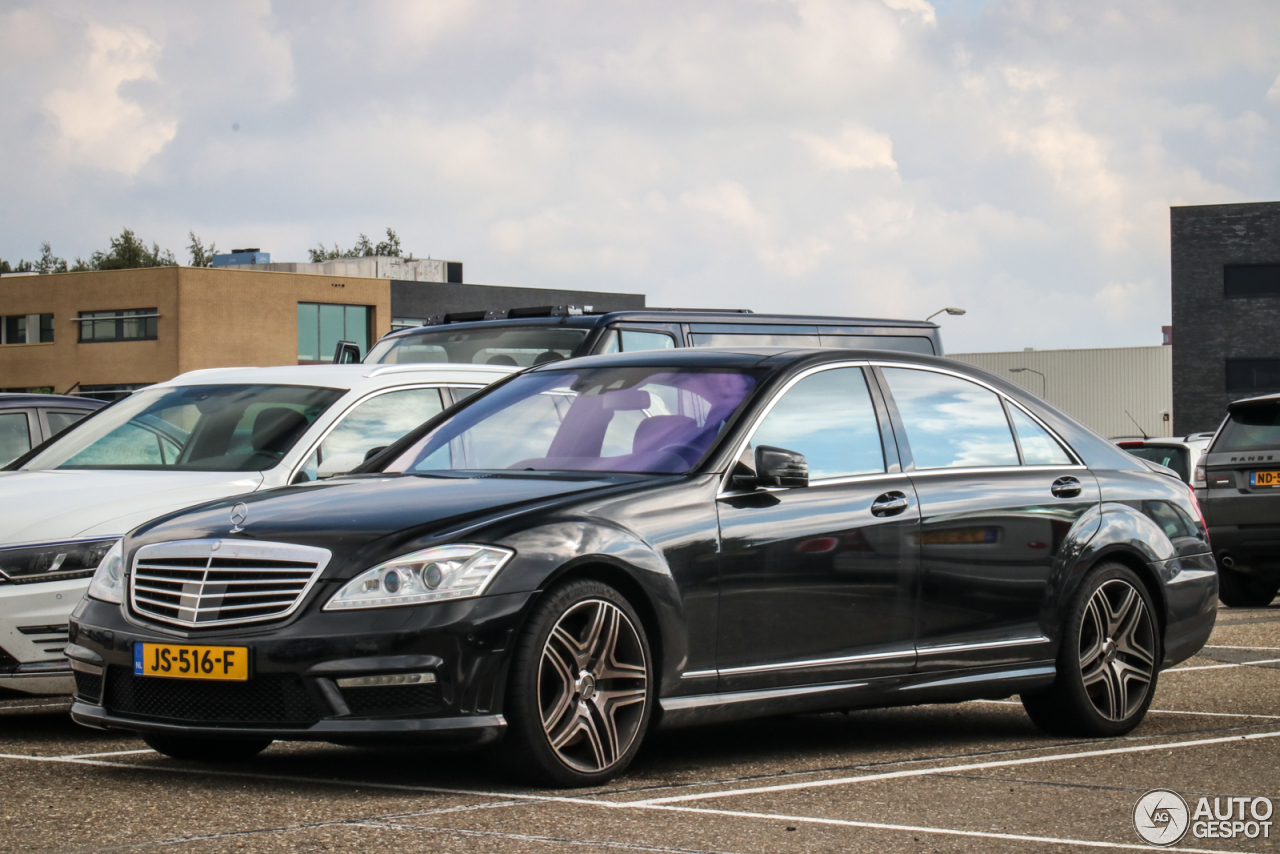 Mercedes-Benz S 63 AMG W221 2011