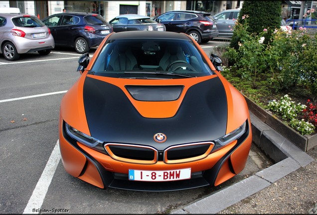 BMW i8