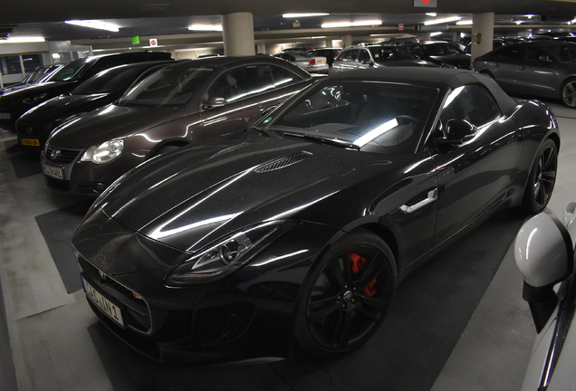 Jaguar F-TYPE S Convertible