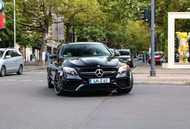 Mercedes-AMG E 63 S W213