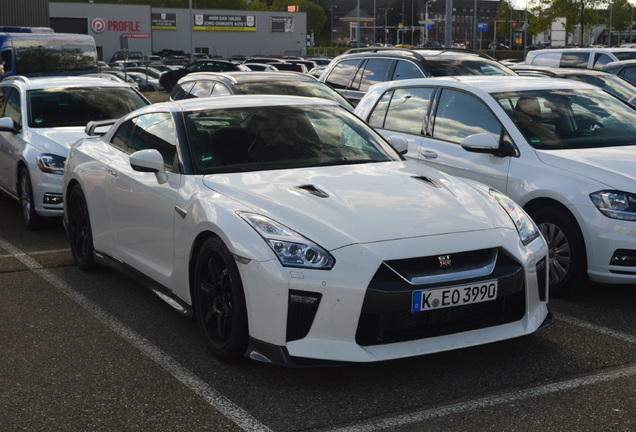 Nissan GT-R 2017 Track Edition