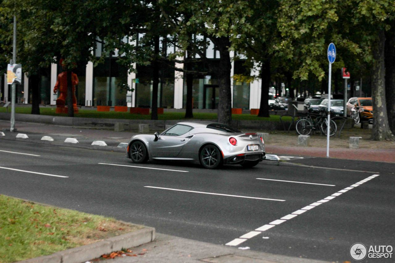 Alfa Romeo 4C Coupé