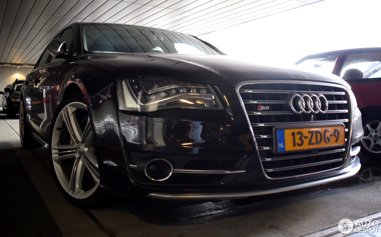 Audi S8 D4