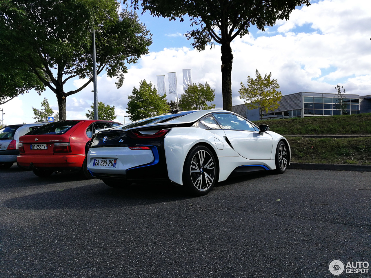 BMW i8