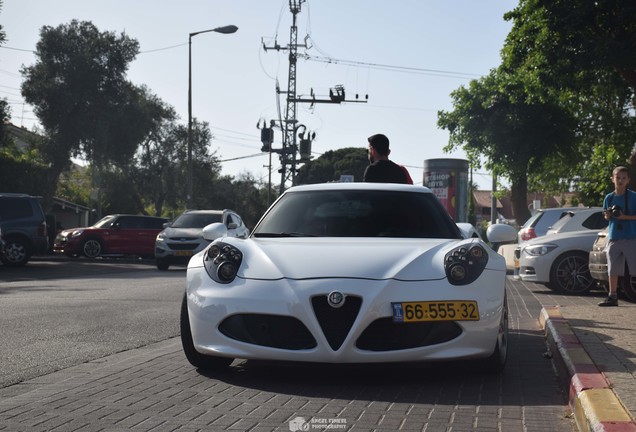 Alfa Romeo 4C Coupé