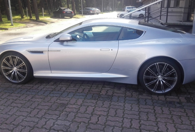 Aston Martin Virage 2011