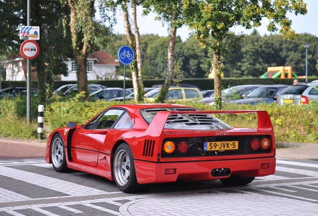 Ferrari F40