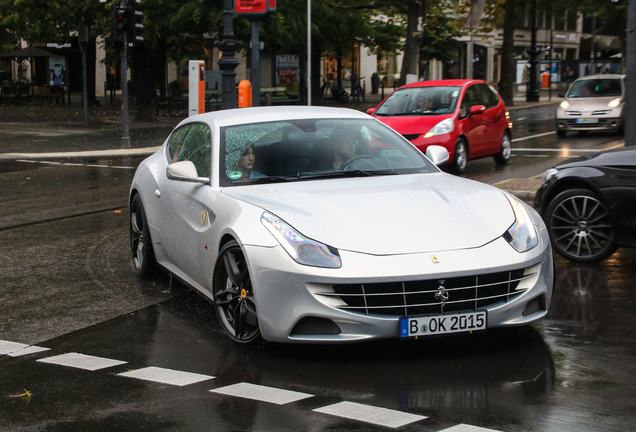 Ferrari FF