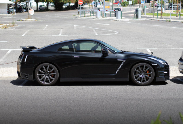 Nissan GT-R 2014