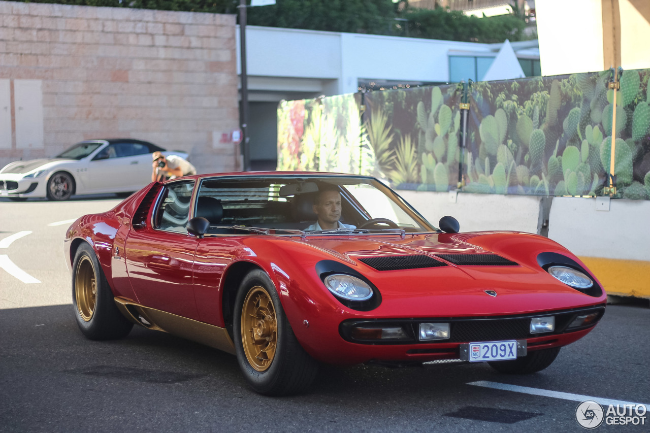 Lamborghini Miura P400 SV