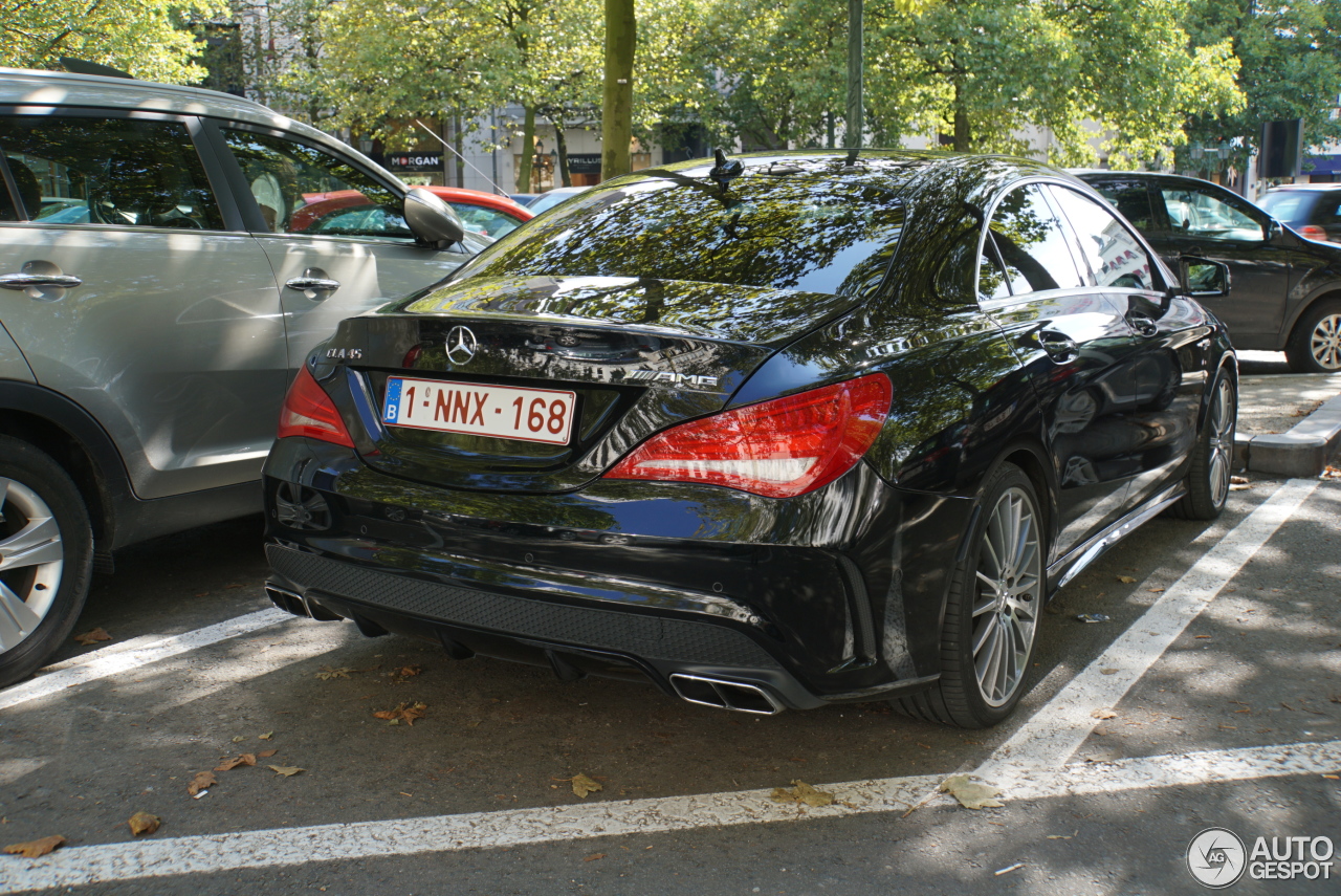 Mercedes-Benz CLA 45 AMG C117