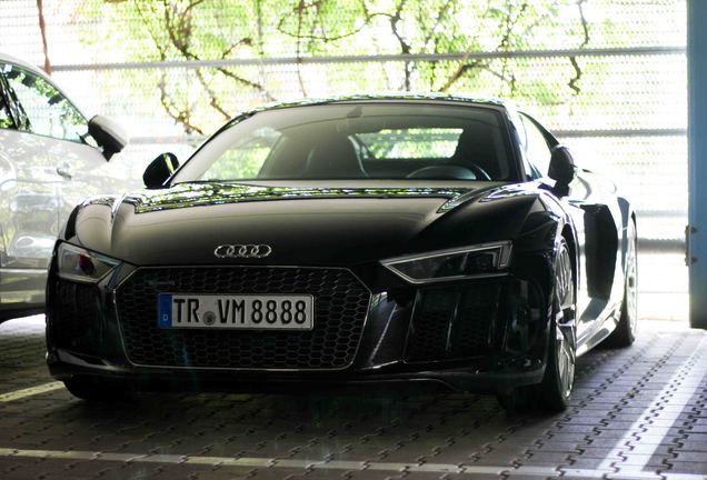 Audi R8 V10 Plus 2015