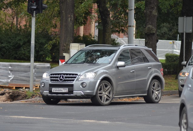 Mercedes-Benz ML 63 AMG W164 2009