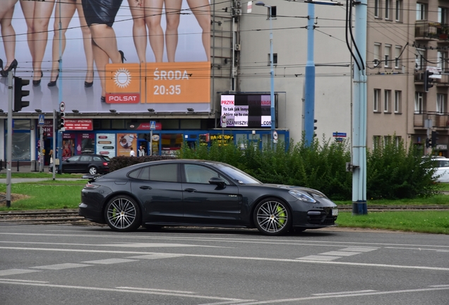 Porsche 971 Panamera Turbo S E-Hybrid