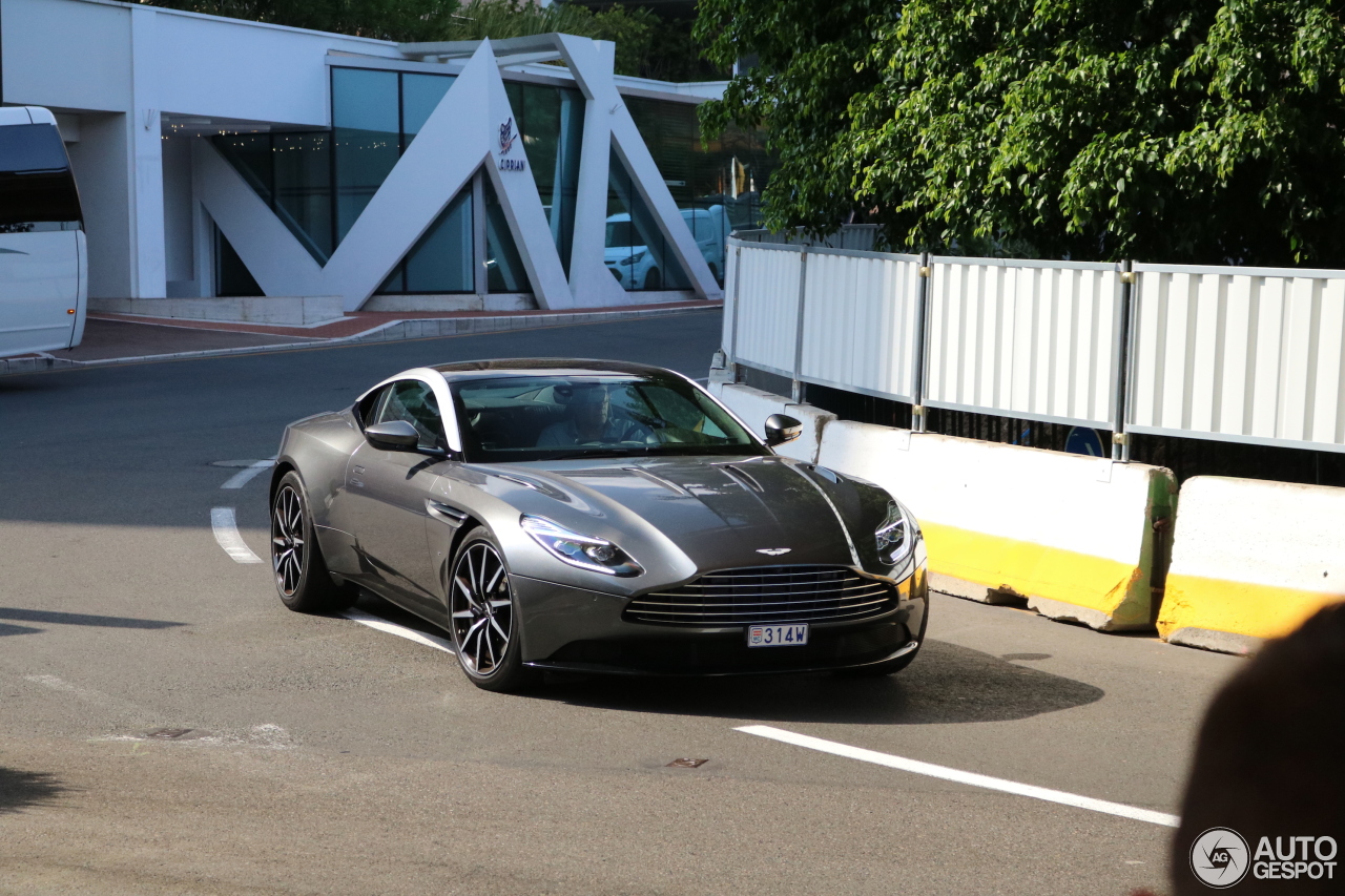 Aston Martin DB11