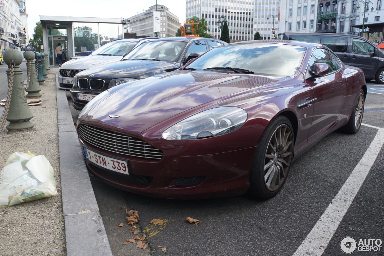 Aston Martin DB9