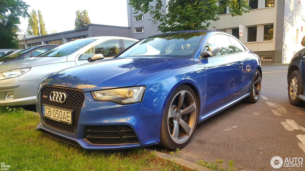 Audi RS5 B8 2012