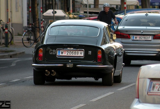 Aston Martin DB6 Vantage MKII