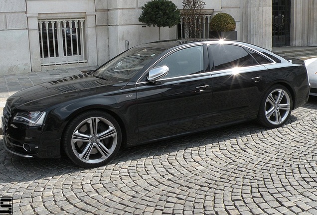 Audi S8 D4