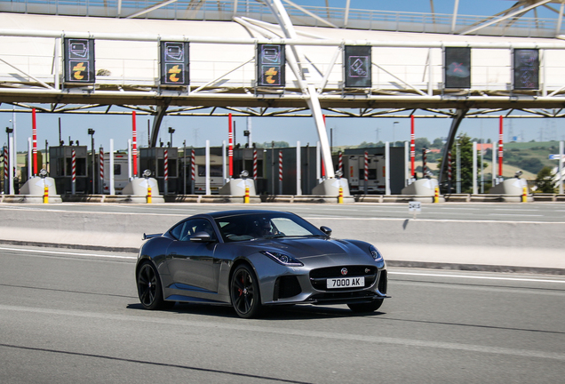 Jaguar F-TYPE SVR Coupé