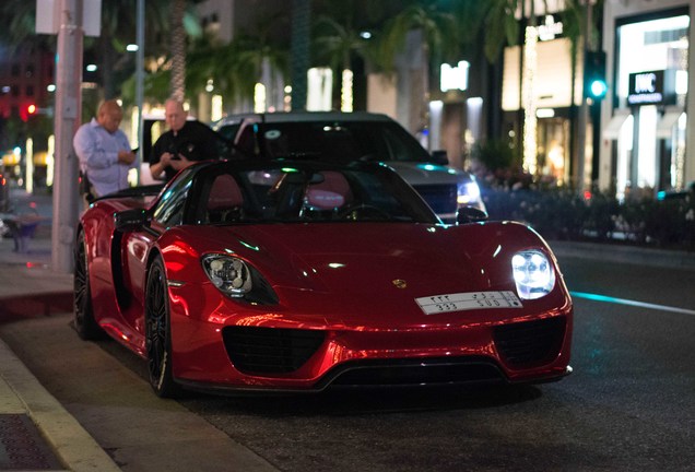 Porsche 918 Spyder Weissach Package