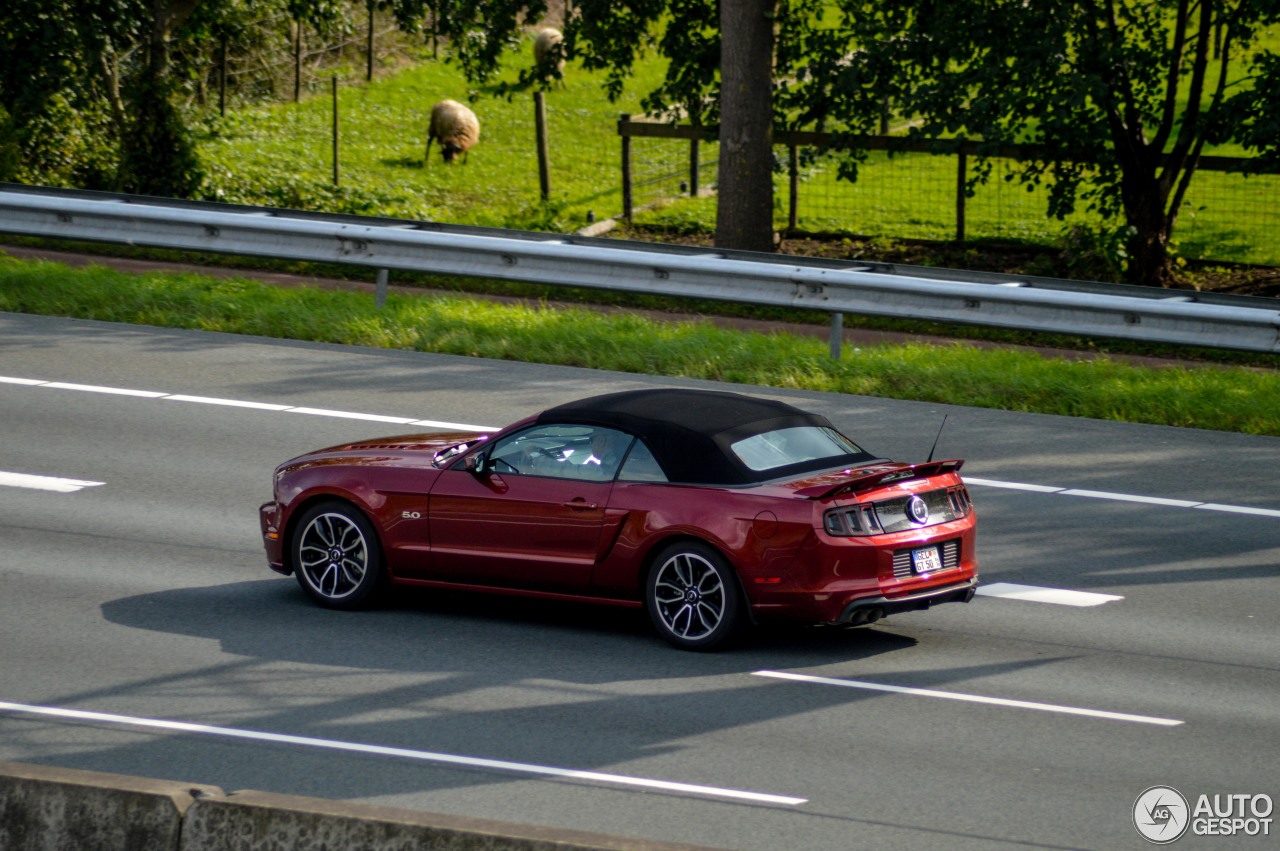 Ford Mustang GT Convertible 2013