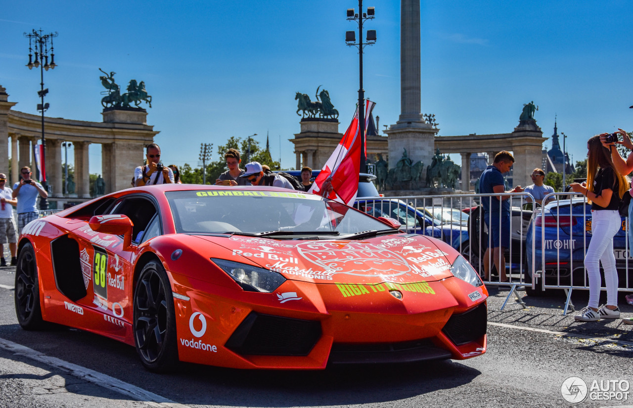 Lamborghini Aventador LP700-4