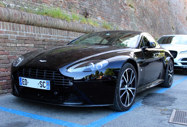 Aston Martin V8 Vantage S