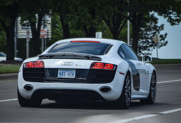 Audi R8 V10