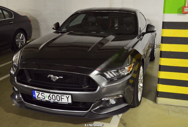 Ford Mustang GT 2015