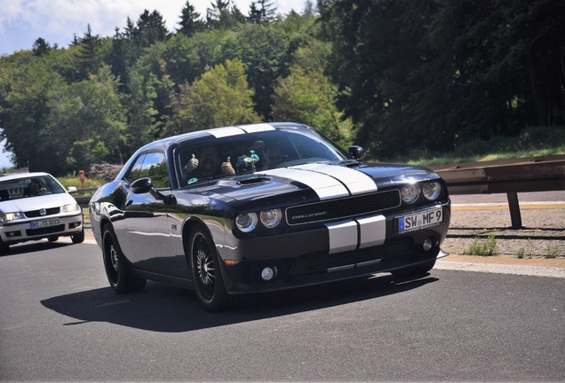 Dodge Challenger SRT-8 392