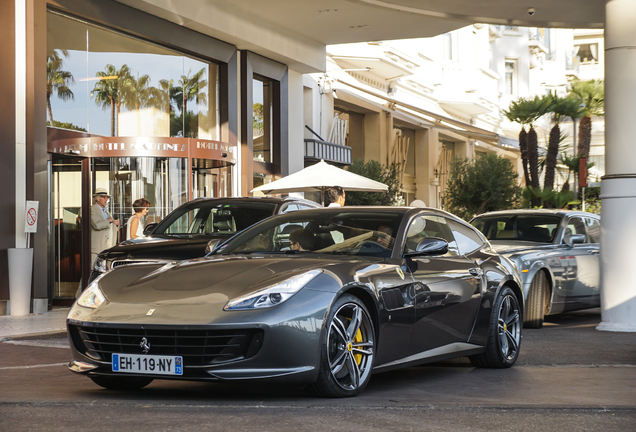 Ferrari GTC4Lusso