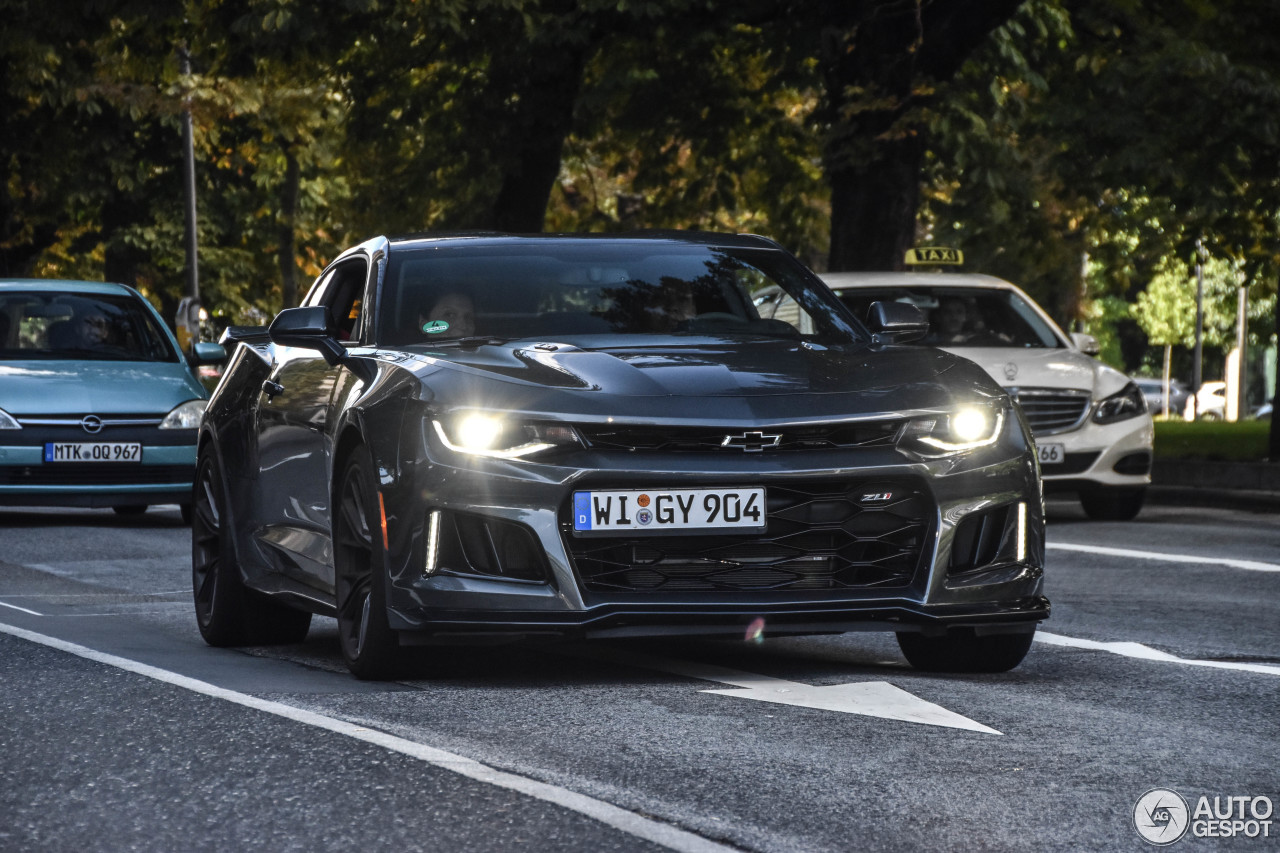 Chevrolet Camaro ZL1 2016