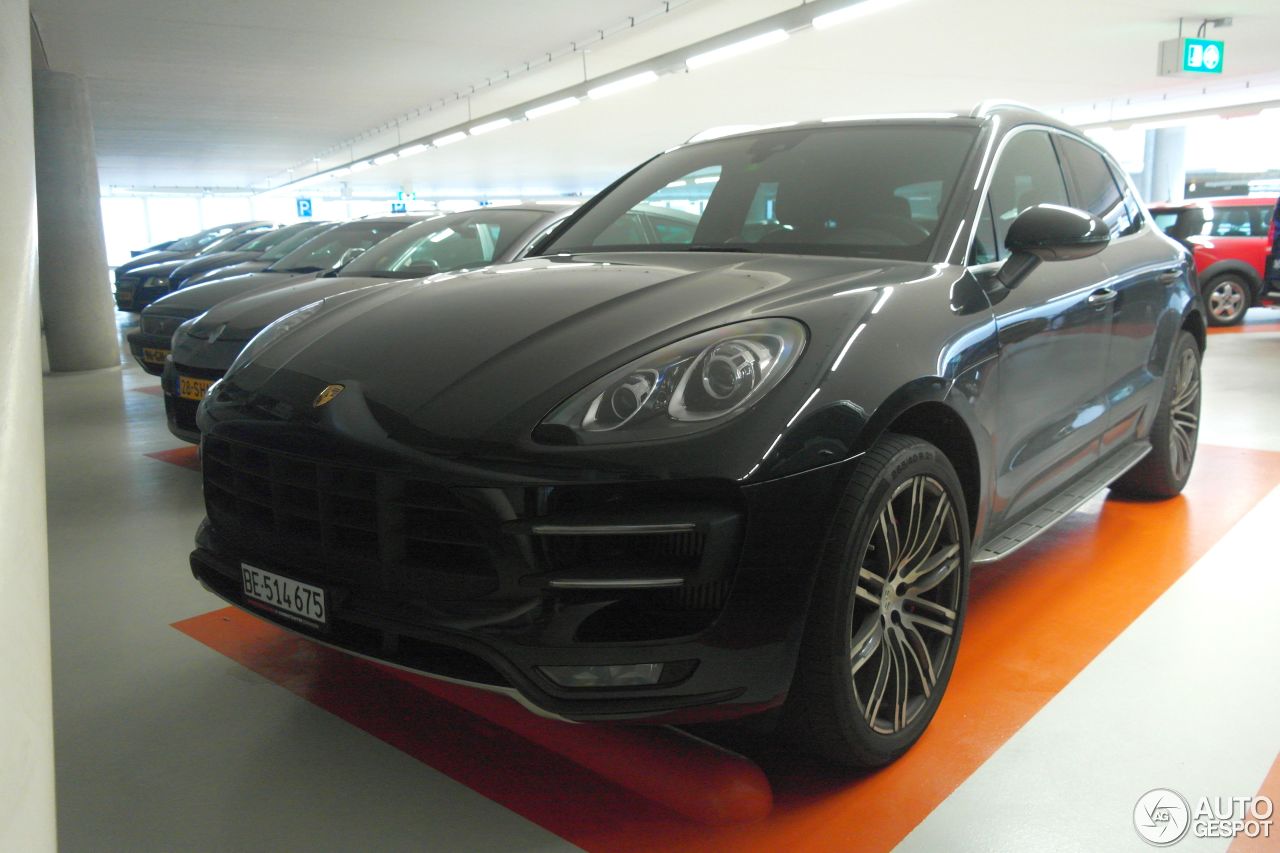 Porsche 95B Macan Turbo