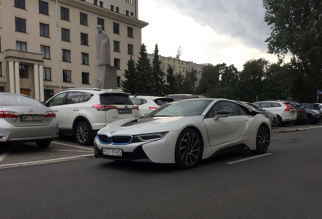 BMW i8