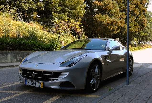 Ferrari FF