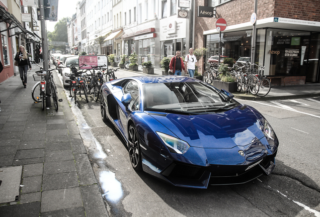 Lamborghini Aventador LP700-4