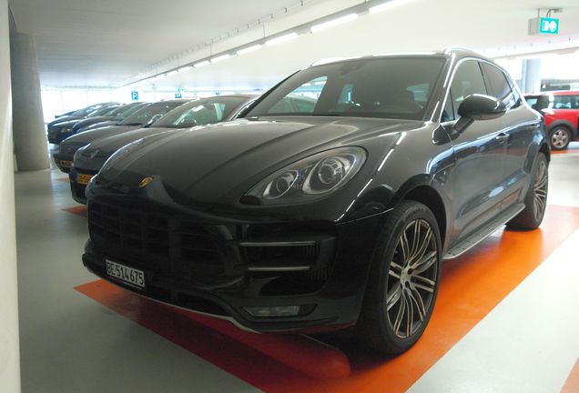 Porsche 95B Macan Turbo